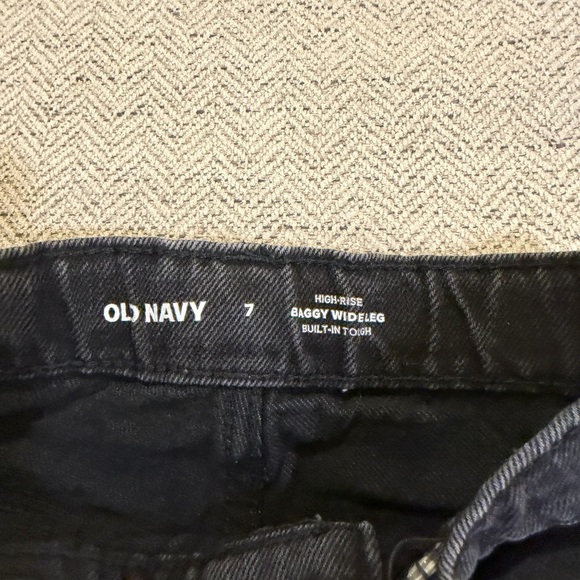 Girl - Picture 2 of 3